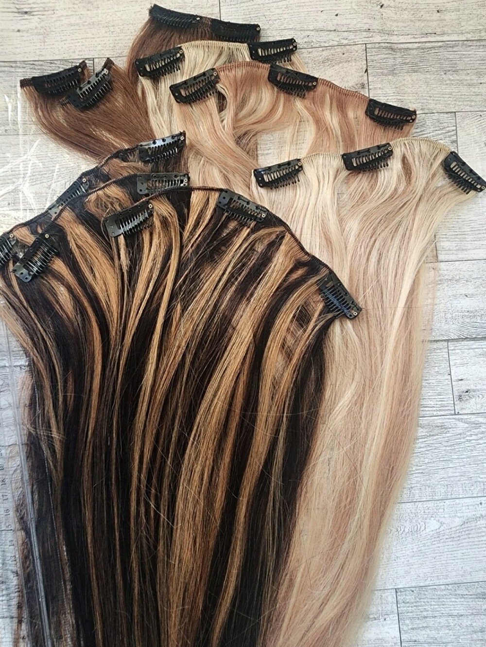 9 pcs Layered 18 inch Clip in Hair Extensions Be Creative Variety Pack